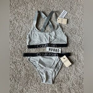 SOLD🛑 Calvin Klein bra and underwear set